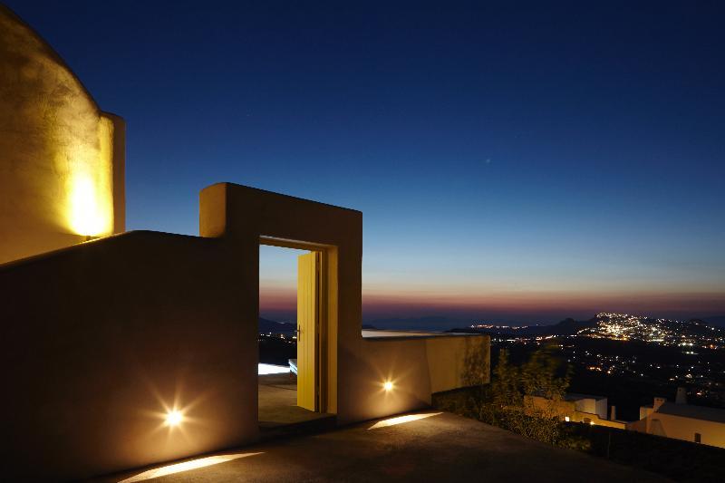 North Santorini A Luxury Spa Hotel Pyrgos Kallistis Bagian luar foto