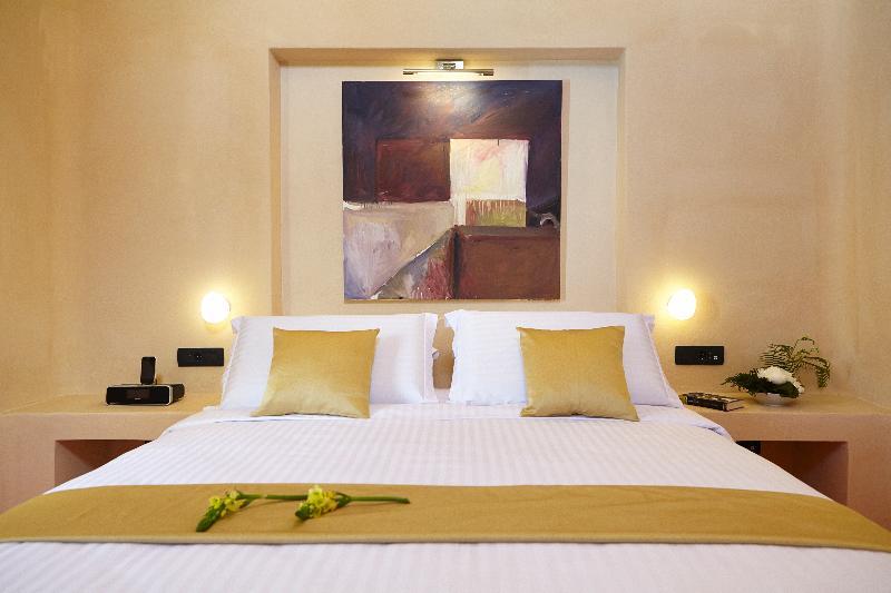 North Santorini A Luxury Spa Hotel Pyrgos Kallistis Bagian luar foto